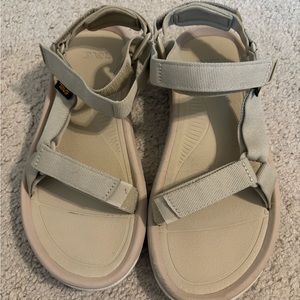Teva Hurricane XLT2